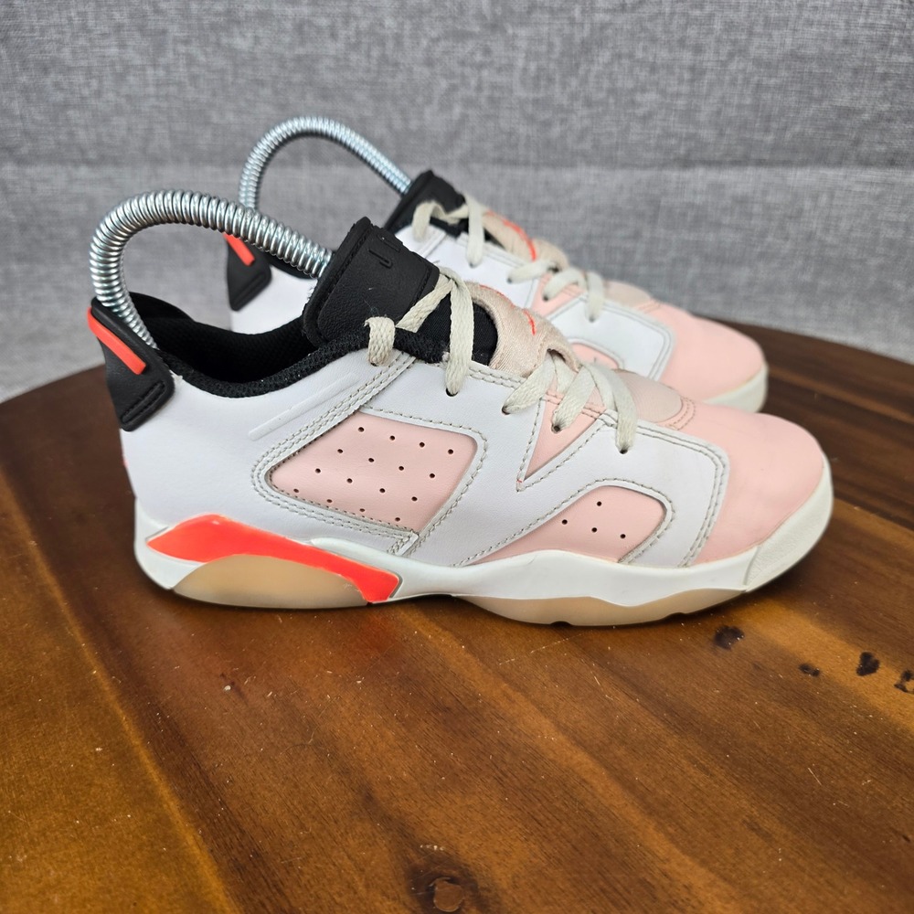 Jordan 6-17-23‎ Kids White Pink Infrared Low Top Sneakers DV3528-102 Size 2Y